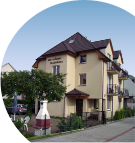 Widok od wejscia do domu